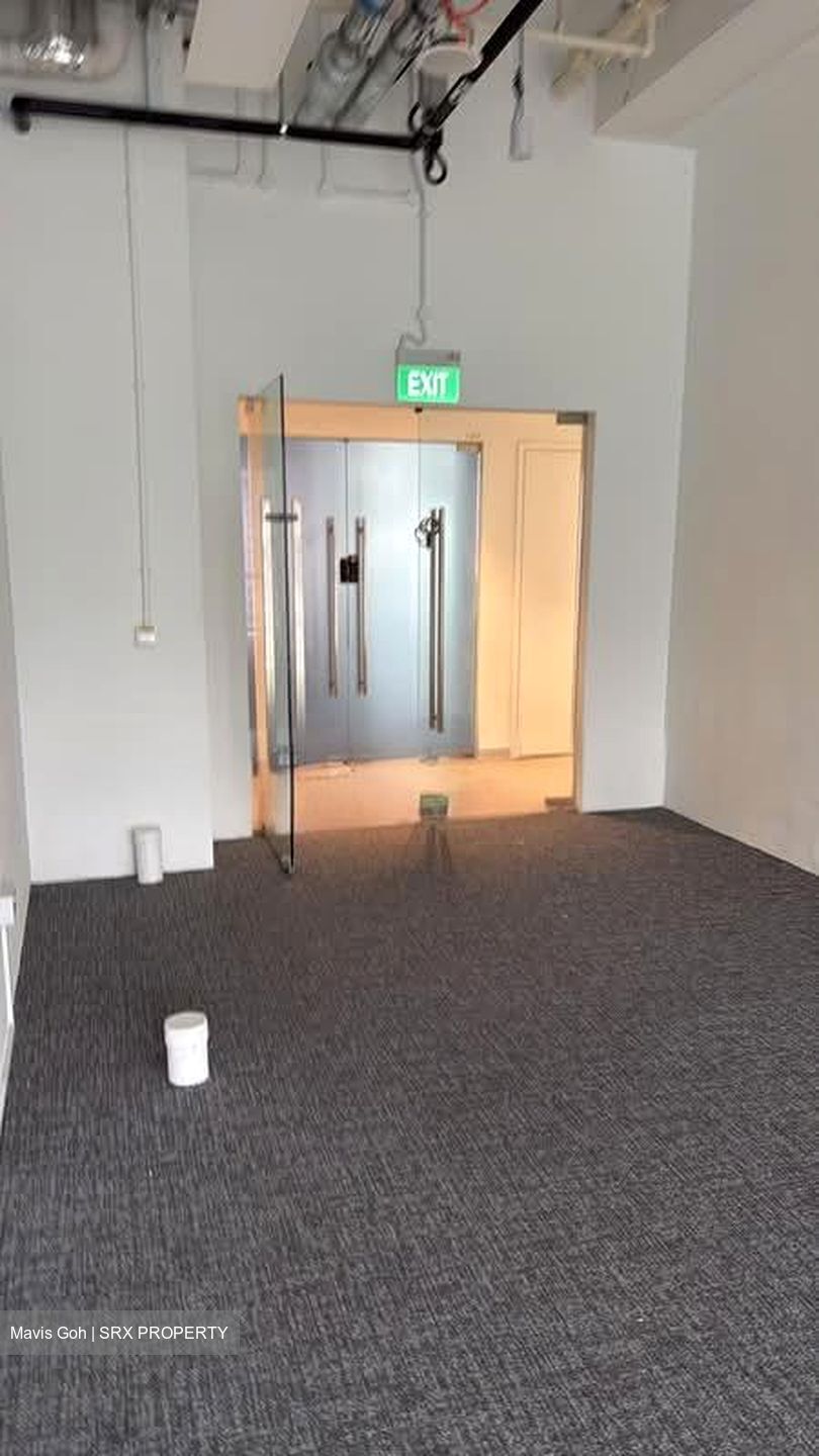 Woods Square (D25), Office #589637811
